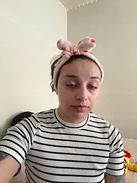 CharmingMaddie online show from 05.13.26
