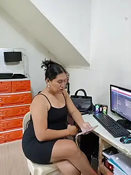 Romantic Sabrina online show from 11.16.25