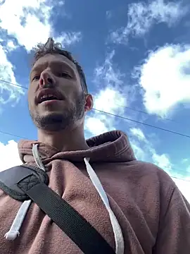 Snapshot of charl-5 chatting on 10.13.25 charl-5 online show from 10.13.25