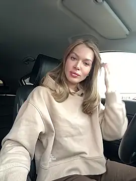 Snapshot of miss_veroNika chatting on 05.10.26 miss veroNika online show from 05.10.26