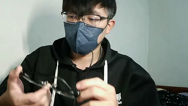 Snapshot of bigbb101011 chatting on 03.15.26 bigbb101011 online show from 03.15.26