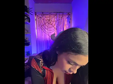 Snapshot of emma_fiore4_ chatting on 10.07.25 emma fiore4 online show from 10.07.25