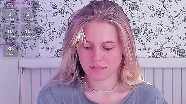 Snapshot of AngelAnty chatting on 07.16.26 AngelAnty online show from 07.16.26