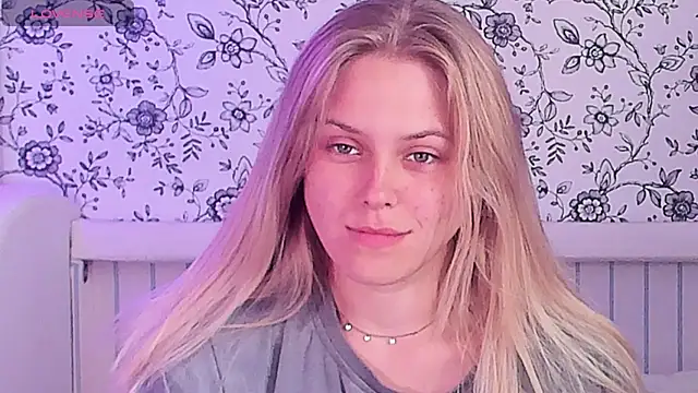 Snapshot of AngelAnty chatting on 07.19.26 AngelAnty online show from 07.19.26