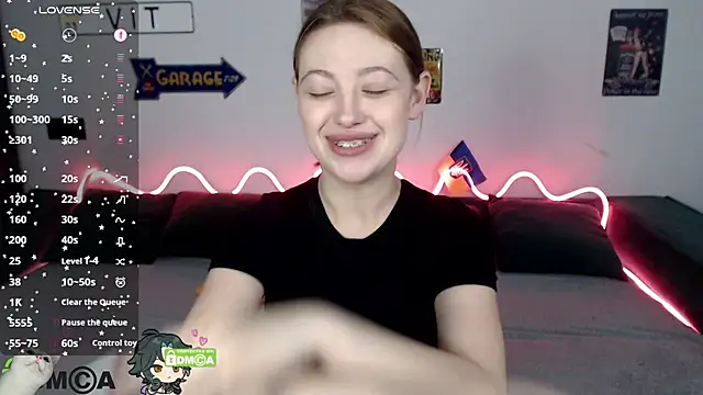 Snapshot of AmourLily chatting on 06.24.26 AmourLily online show from 06.24.26