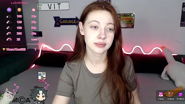 Snapshot of AmourLily chatting on 07.04.26 AmourLily online show from 07.04.26