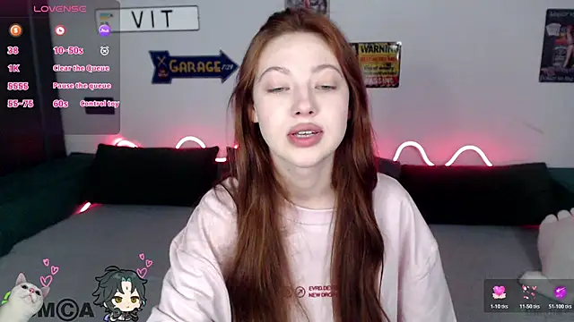 Snapshot of AmourLily chatting on 07.05.26 AmourLily online show from 07.05.26