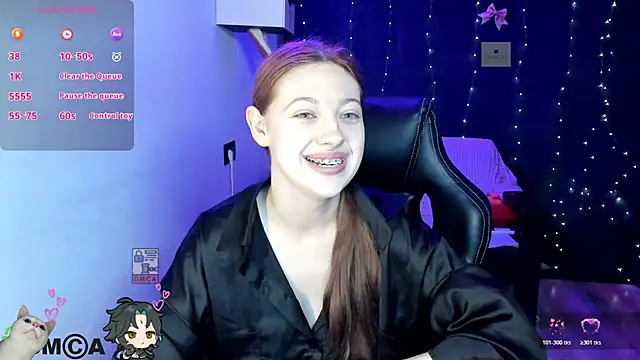 Snapshot of AmourLily chatting on 07.19.26 AmourLily online show from 07.19.26