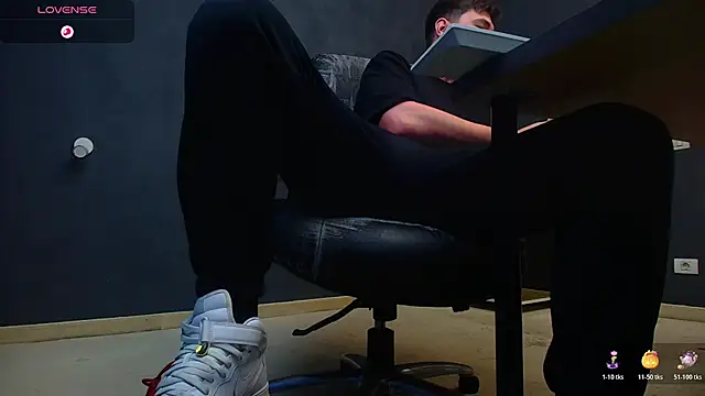 EnzoRace online show from 11.02.25