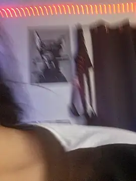 Snapshot of gypsyriot chatting on 10.22.25 gypsyriot online show from 10.22.25