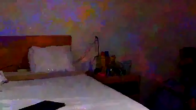 SparklesB1tch online show from 11.23.25