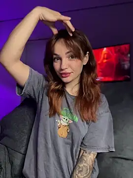 SaraLow online show from 12.02.25