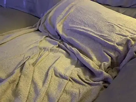 Snapshot of Freddiefirefly chatting on 03.28.26 Freddiefirefly online show from 03.28.26