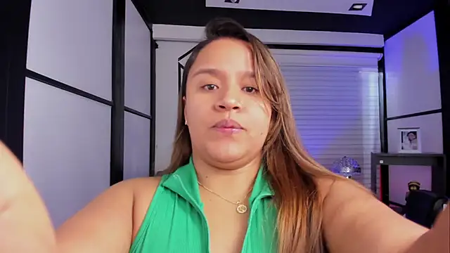 ElaBourn  online show from 10.21.25