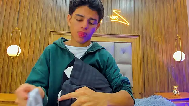 owen  johnson online show from 04.06.26