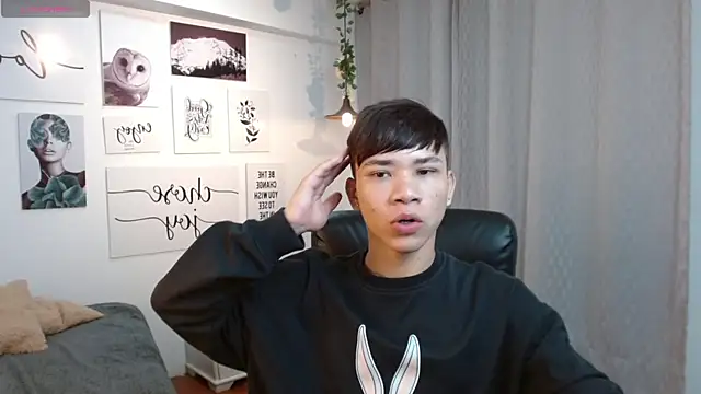 Snapshot of nathanclay chatting on 09.30.25 nathanclay online show from 09.30.25