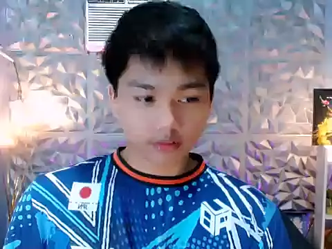 Snapshot of Mister_officer69 chatting on 12.05.25 Mister officer69 online show from 12.05.25