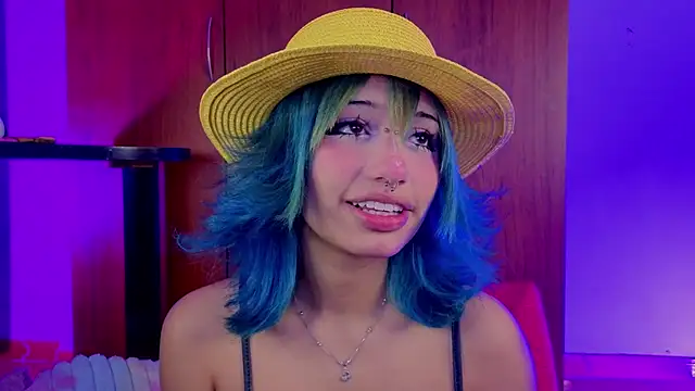 zoelight18 online show from 04.17.26