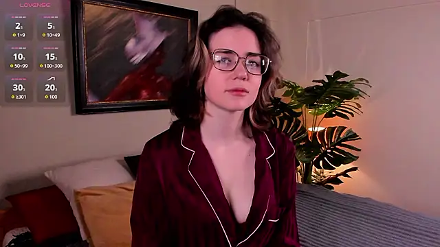 Sunny Teaze online show from 02.18.26