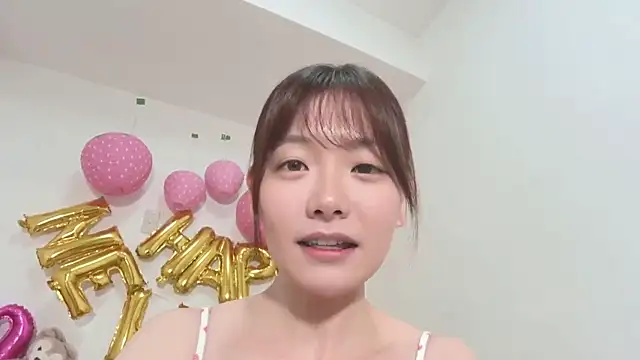 Snapshot of yuzukichi_jp chatting on 01.06.26 yuzukichi jp online show from 01.06.26