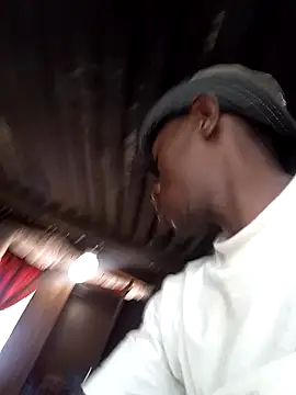 Snapshot of Mshengu01 chatting on 10.15.25 Mshengu01 online show from 10.15.25