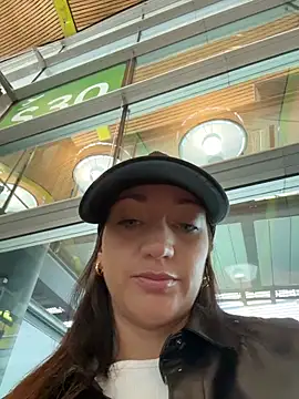 Ninabigtitied online show from 02.05.26