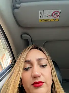 Ninabigtitied online show from 03.18.26