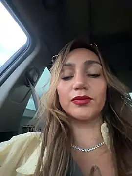 Ninabigtitied online show from 05.22.26