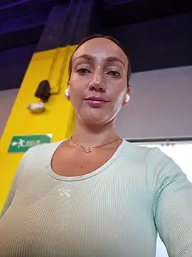 Ninabigtitied online show from 07.07.26