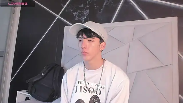 AerumChae online show from 04.04.26