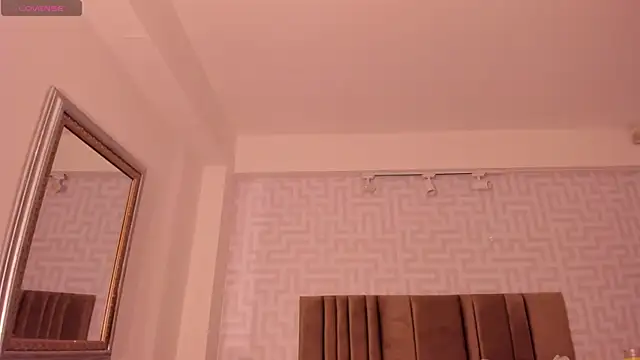 naishaa  online show from 02.16.26