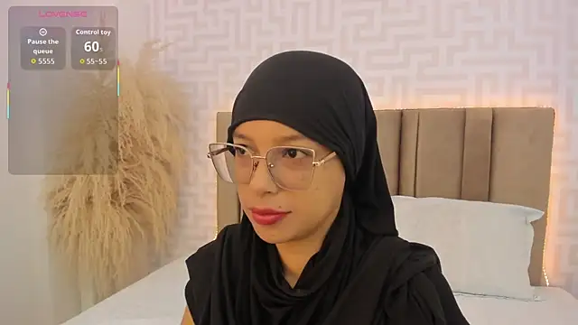 naishaa  online show from 05.21.26