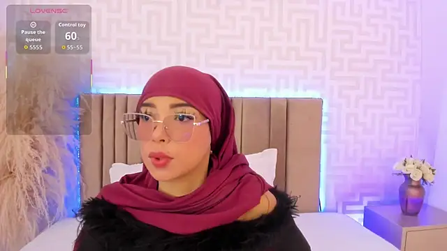 naishaa  online show from 07.28.26