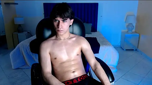 Snapshot of RoberthAlv chatting on 02.17.26 RoberthAlv online show from 02.17.26