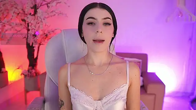 JadeSummerr online show from 04.27.26
