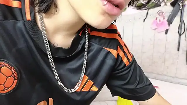 katalinathxandbritney1 online show from 10.01.25