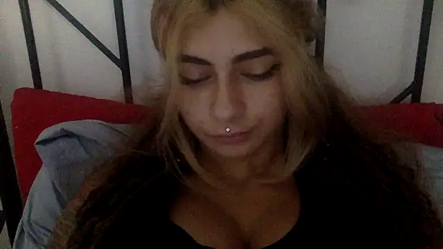 Snapshot of piccolaflo chatting on 07.21.26 piccolaflo online show from 07.21.26