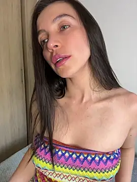 Snapshot of karinasantos_ chatting on 05.04.26 karinasantos online show from 05.04.26