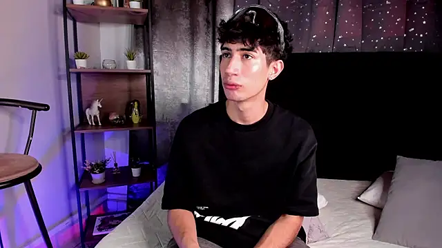 MartinnaGreco online show from 10.30.25