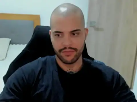 Snapshot of PandacX chatting on 03.04.26 PandacX online show from 03.04.26