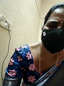 Snapshot of Darshini-Lovely chatting on 09.24.25 Darshini-Lovely online show from 09.24.25