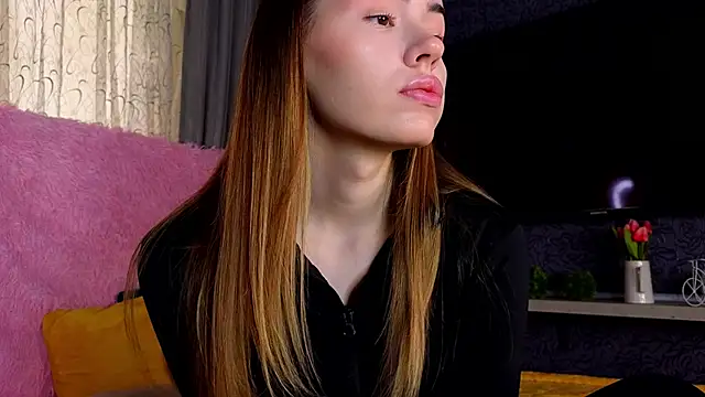 Snapshot of telari0l0ve chatting on 02.25.26 telari0l0ve online show from 02.25.26