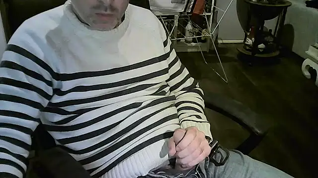 Chrisprngr online show from 10.27.25