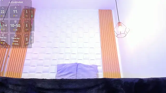 AriaBelle online show from 04.14.26