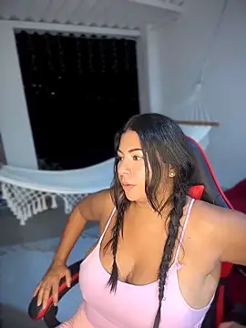 samanthahut1 online show from 04.28.26