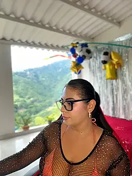 samanthahut1 online show from 06.25.26