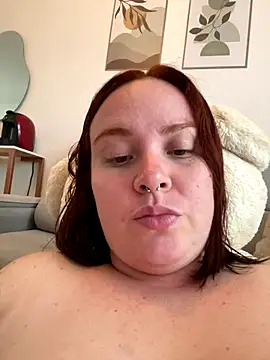 Snapshot of Kendra_Mystika chatting on 10.29.25 Kendra Mystika online show from 10.29.25