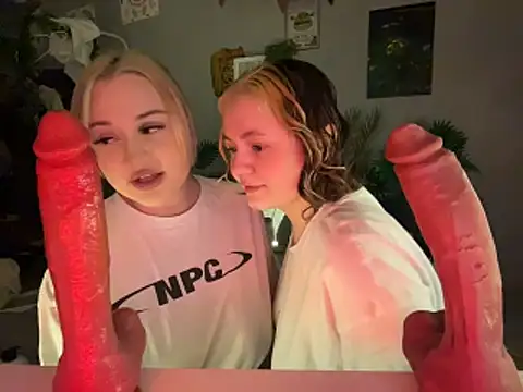 MoonIvy  online show from 02.18.26