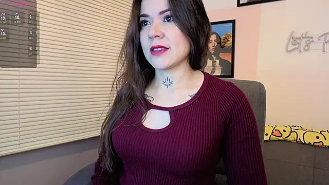 Snapshot of SujannaVarma_ chatting on 11.27.25 SujannaVarma online show from 11.27.25