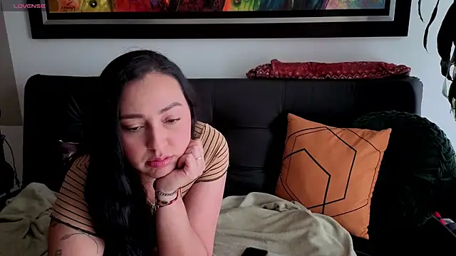 Snapshot of SujannaVarma_ chatting on 04.22.26 SujannaVarma online show from 04.22.26